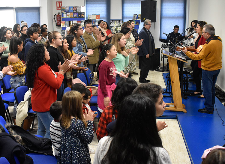 Visit of the pastor Aquiles Maza | Centro de Vida Cristiana