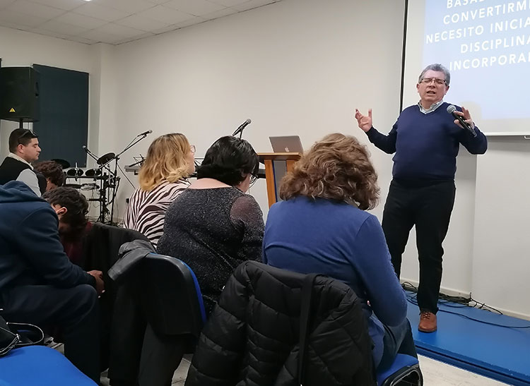 Visit of the pastor Aquiles Maza | Centro de Vida Cristiana